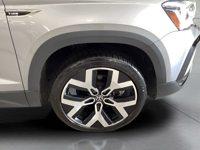 Certified 2023 Volkswagen Taos SEL AWD/4WD image 7