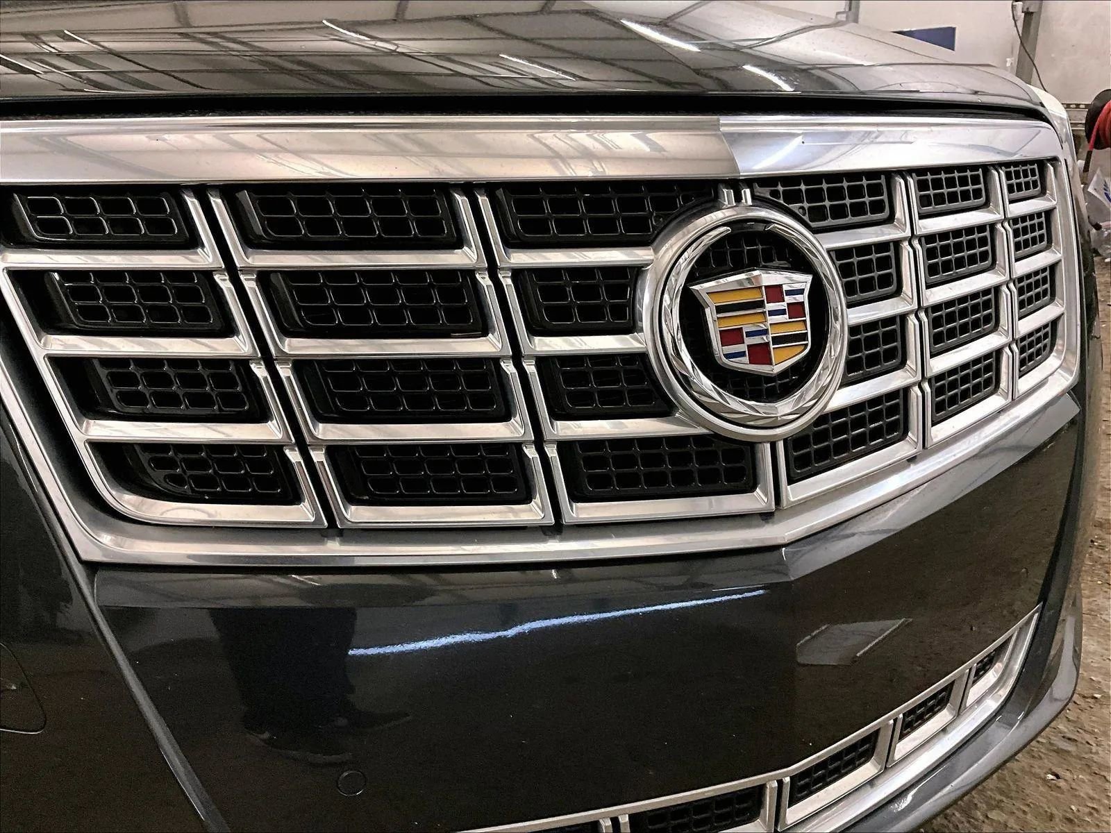 Used 2013 Cadillac XTS Luxury w/ Driver Awareness Package AWD/4WD image 30