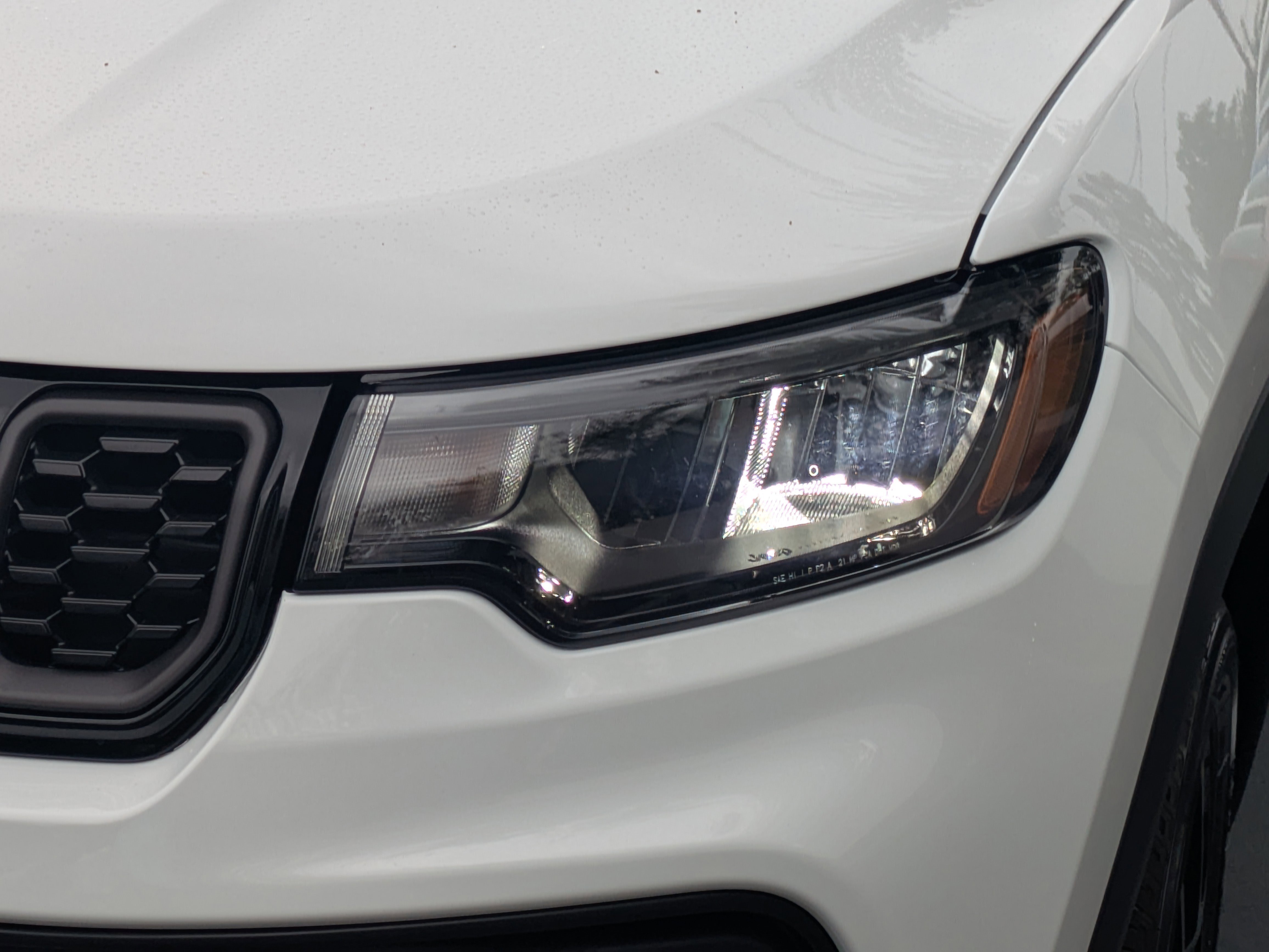 New 2026 Jeep Compass Latitude image 9