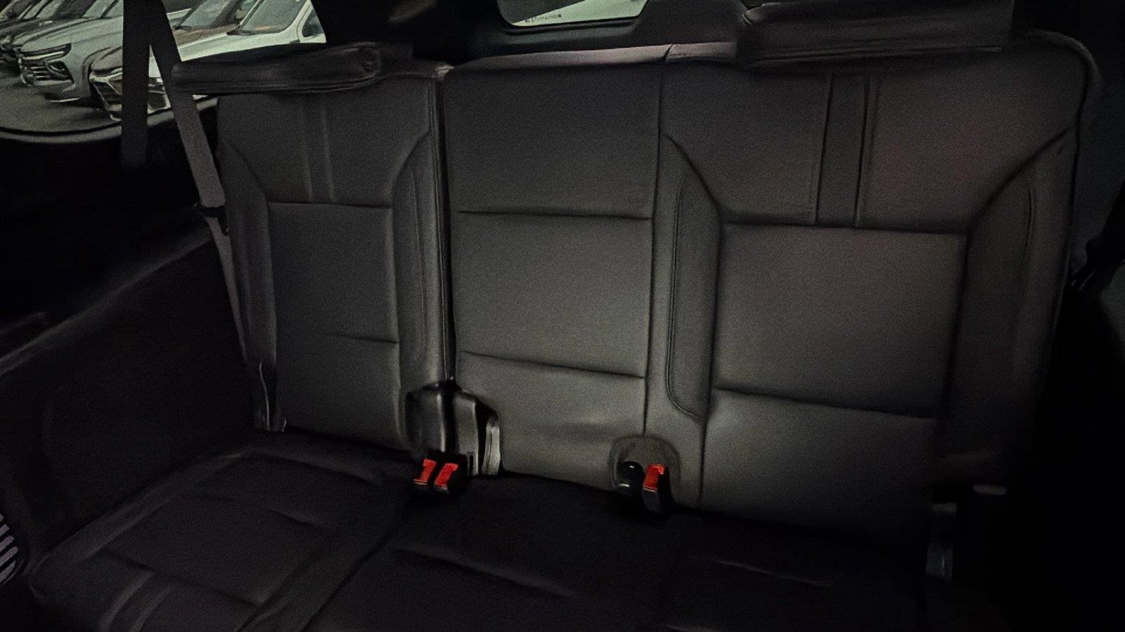 Used 2025 Chevrolet Suburban RST w/ Comfort Package RWD image 25