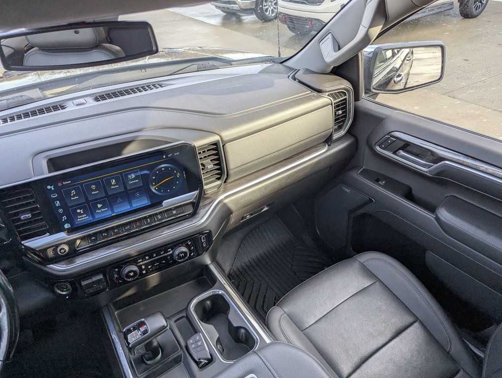 Used 2022 Chevrolet Silverado 1500 LTZ image 32