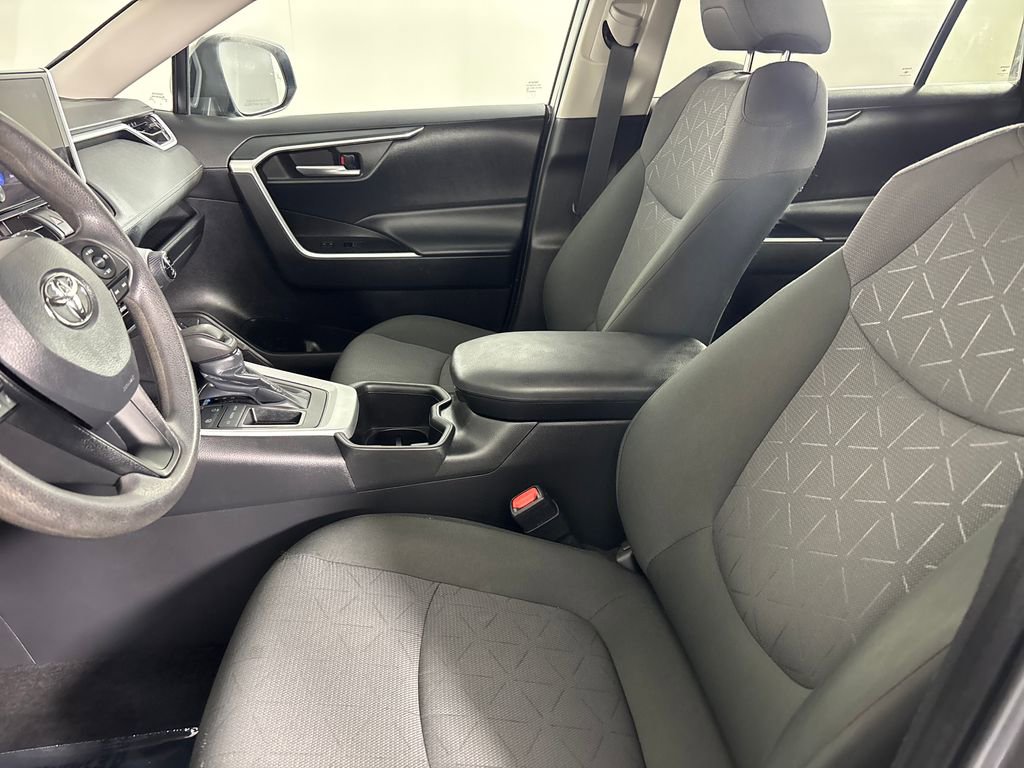 Certified 2024 Toyota RAV4 XLE w/ Convenience Package FWD image 8