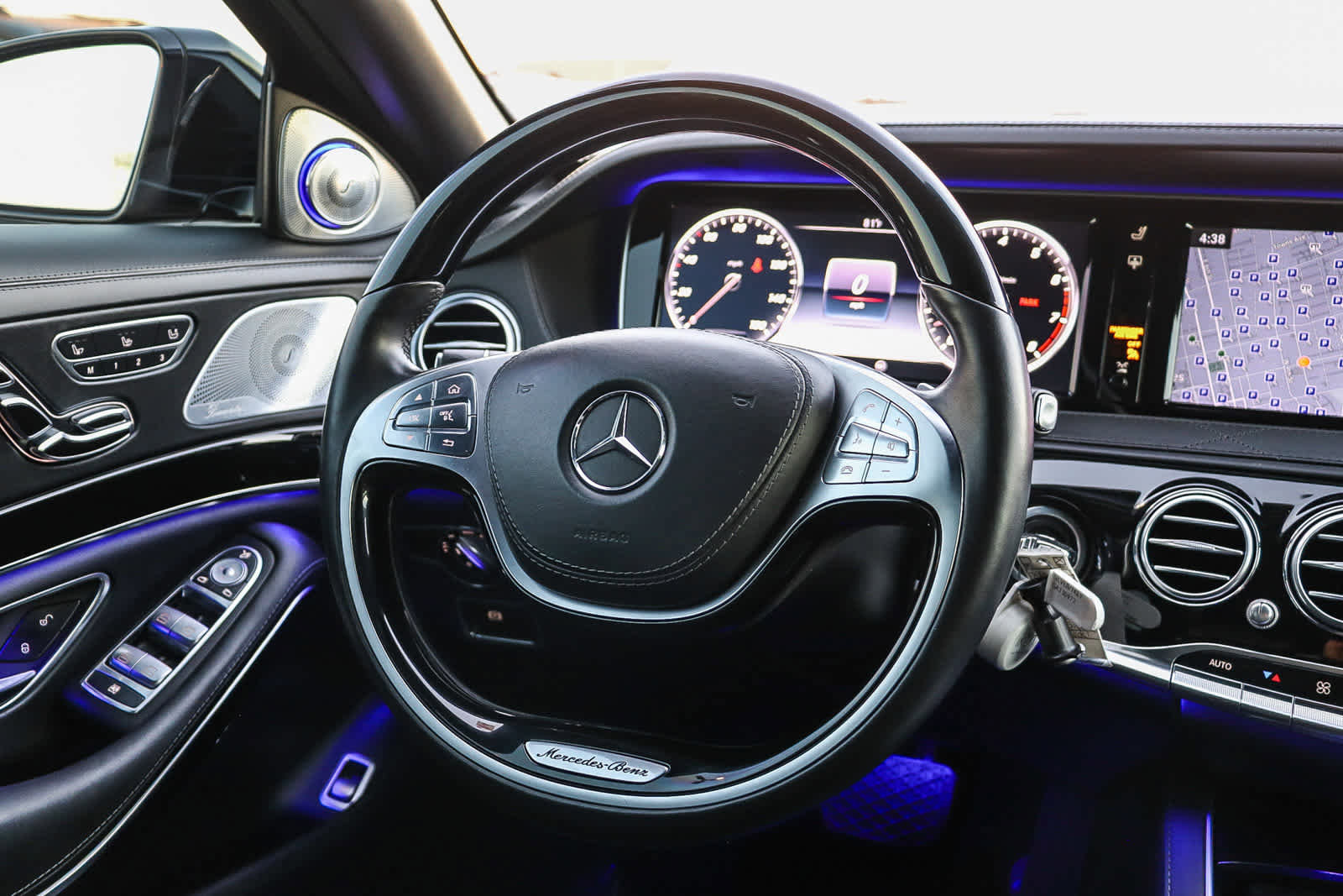 Used 2016 Mercedes-Benz Maybach S 600 image 22