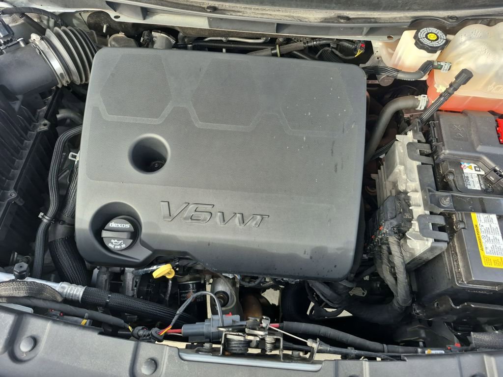 Used 2021 Chevrolet Traverse LT image 22