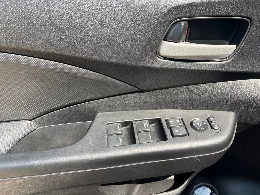 Used 2015 Honda CR-V LX image 11