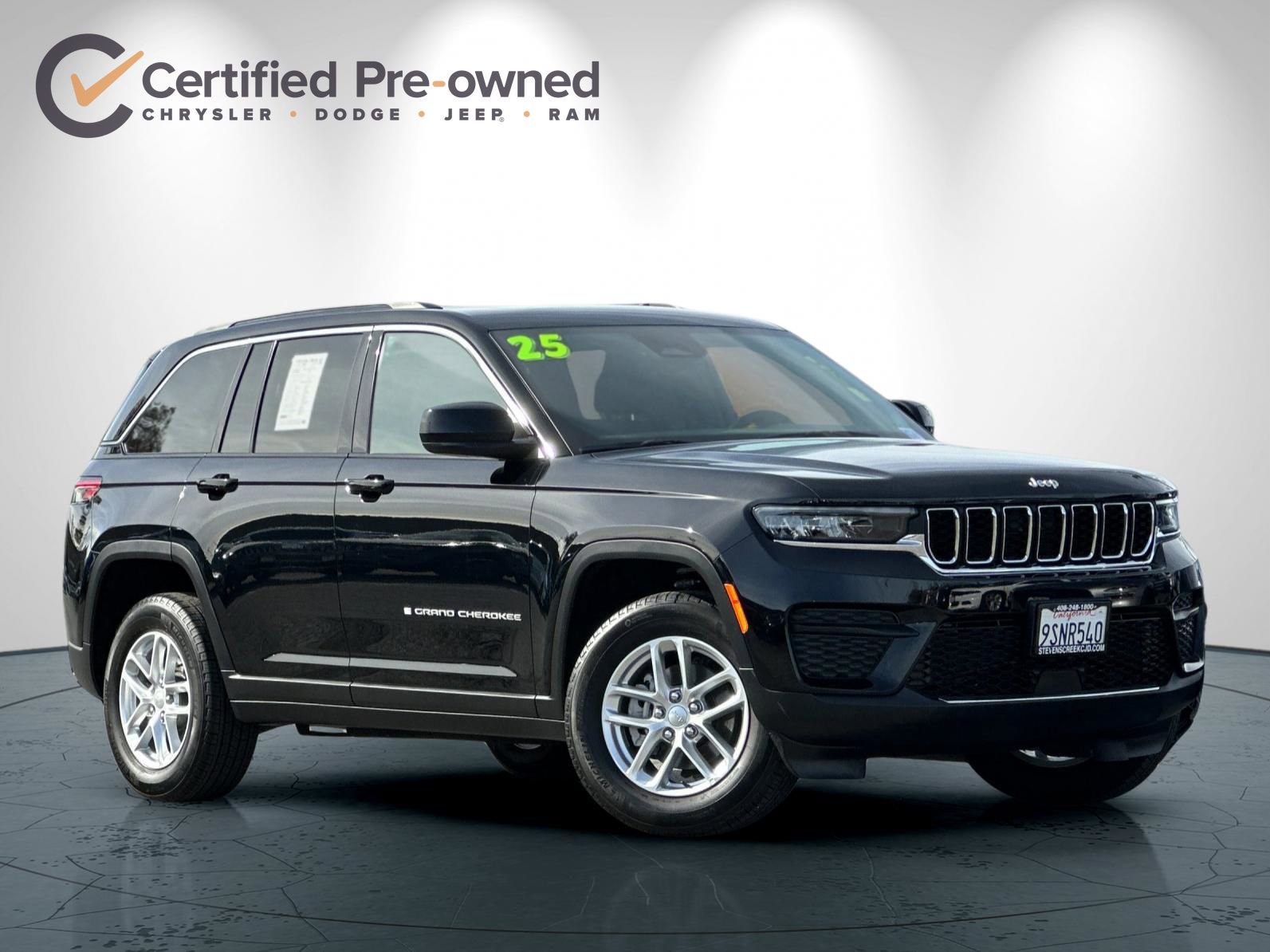 Certified 2025 Jeep Grand Cherokee Laredo X image 2