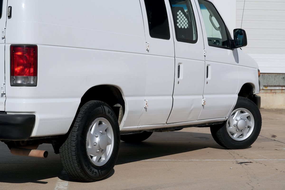 Used 2014 Ford E-150 and Econoline 150 w/ Power Group RWD image 33