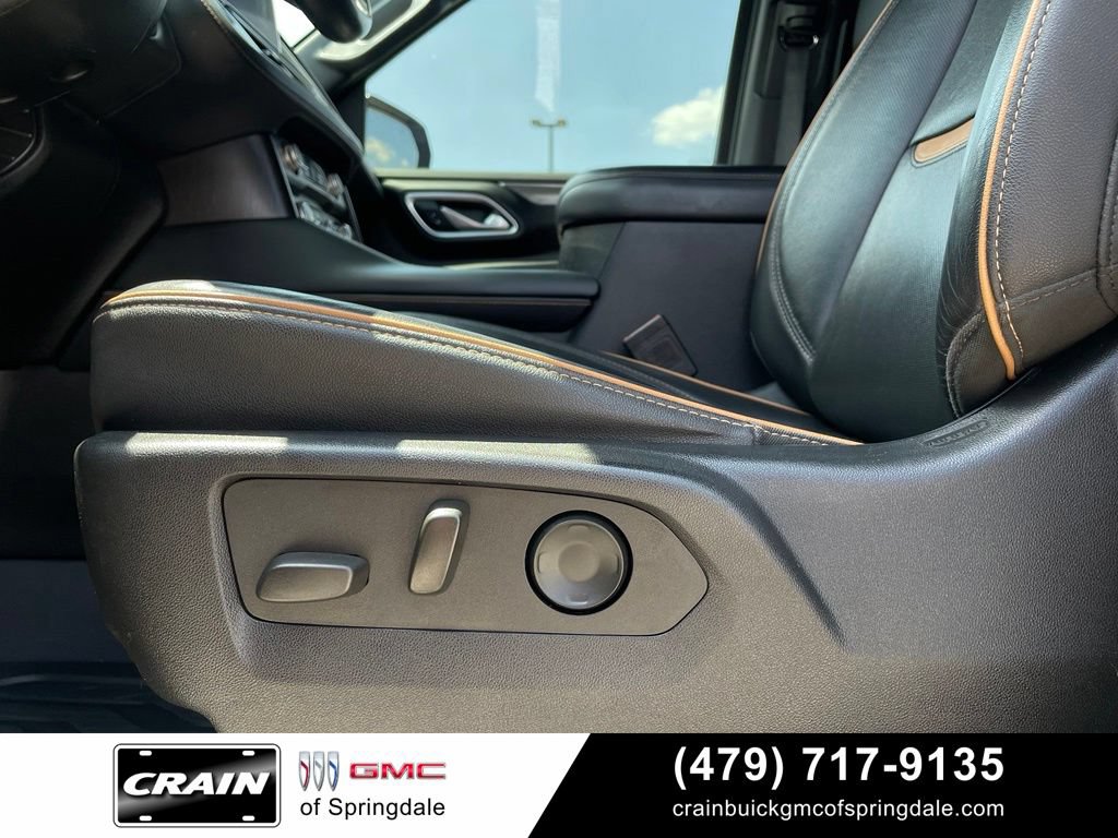 Used 2024 GMC Yukon AT4 w/ Technology Package AWD/4WD image 11