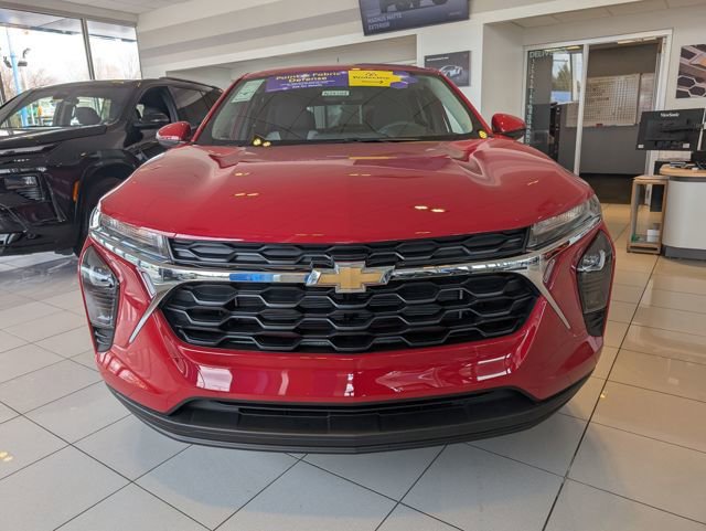 New 2026 Chevrolet Trax LS w/ LS Convenience Package image 2