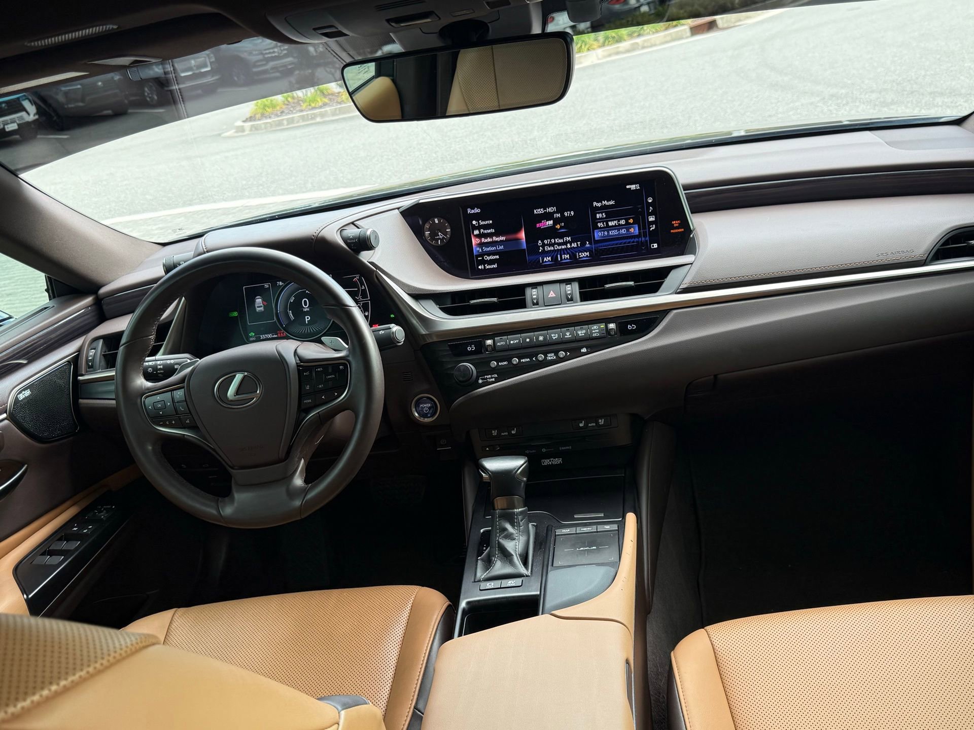 Used 2020 Lexus ES 300h w/ Premium Package FWD image 4