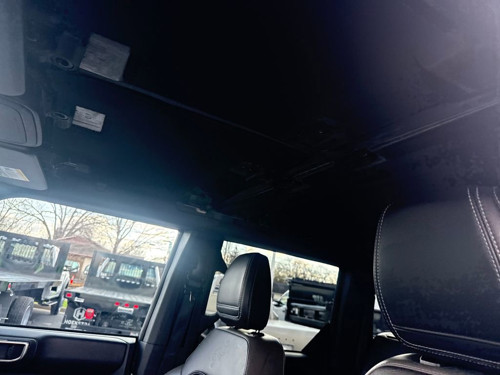 Used 2025 Ford Bronco Outer Banks image 24