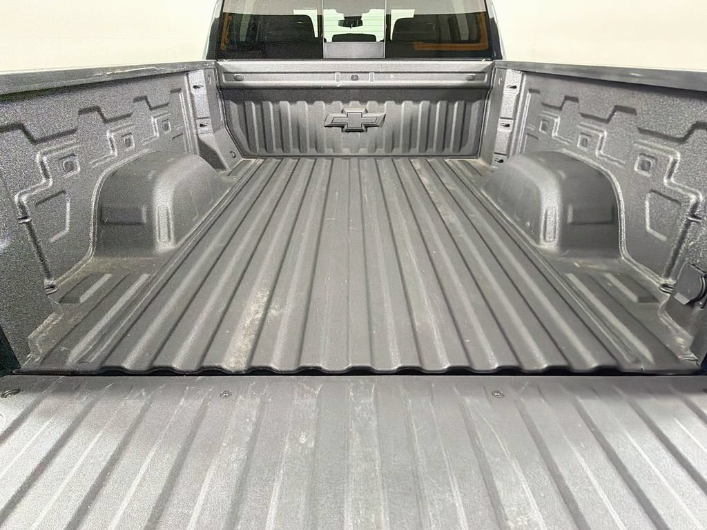 Used 2025 Chevrolet Silverado 1500 LT Trail Boss w/ Convenience Package II AWD/4WD image 24