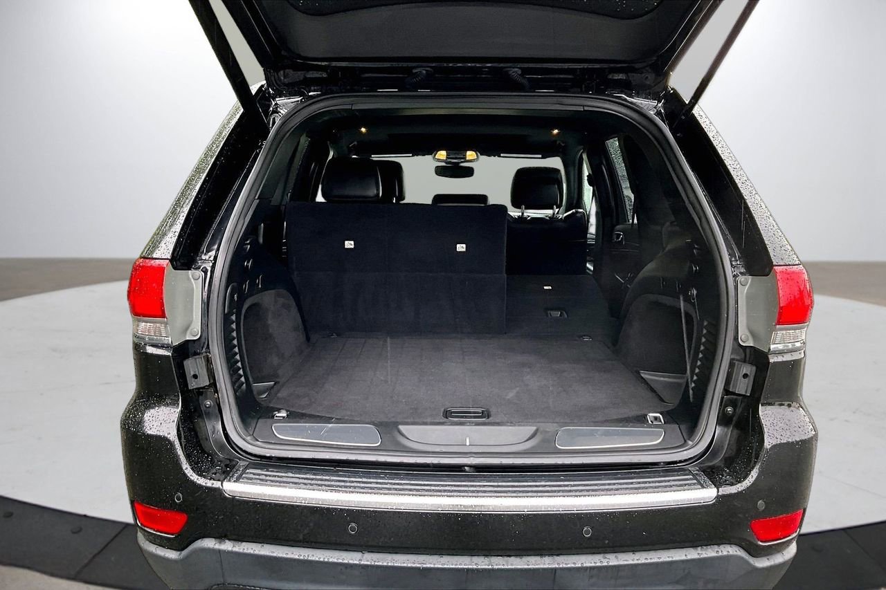 Used 2019 Jeep Grand Cherokee Limited AWD/4WD image 26