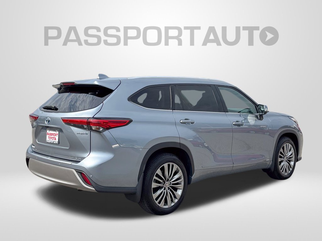 Certified 2021 Toyota Highlander Platinum AWD/4WD image 7