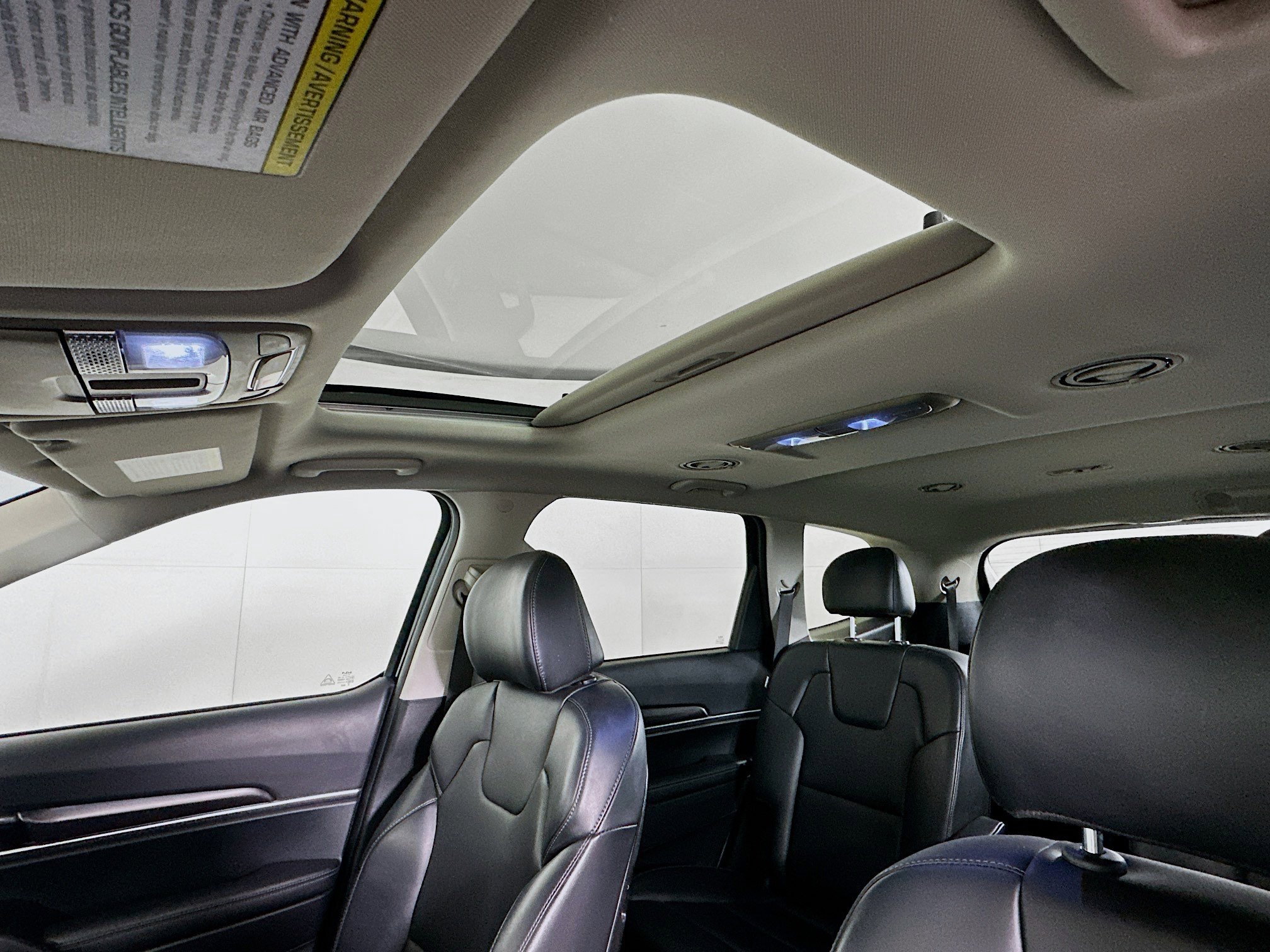 Used 2025 Kia Telluride S AWD/4WD image 27