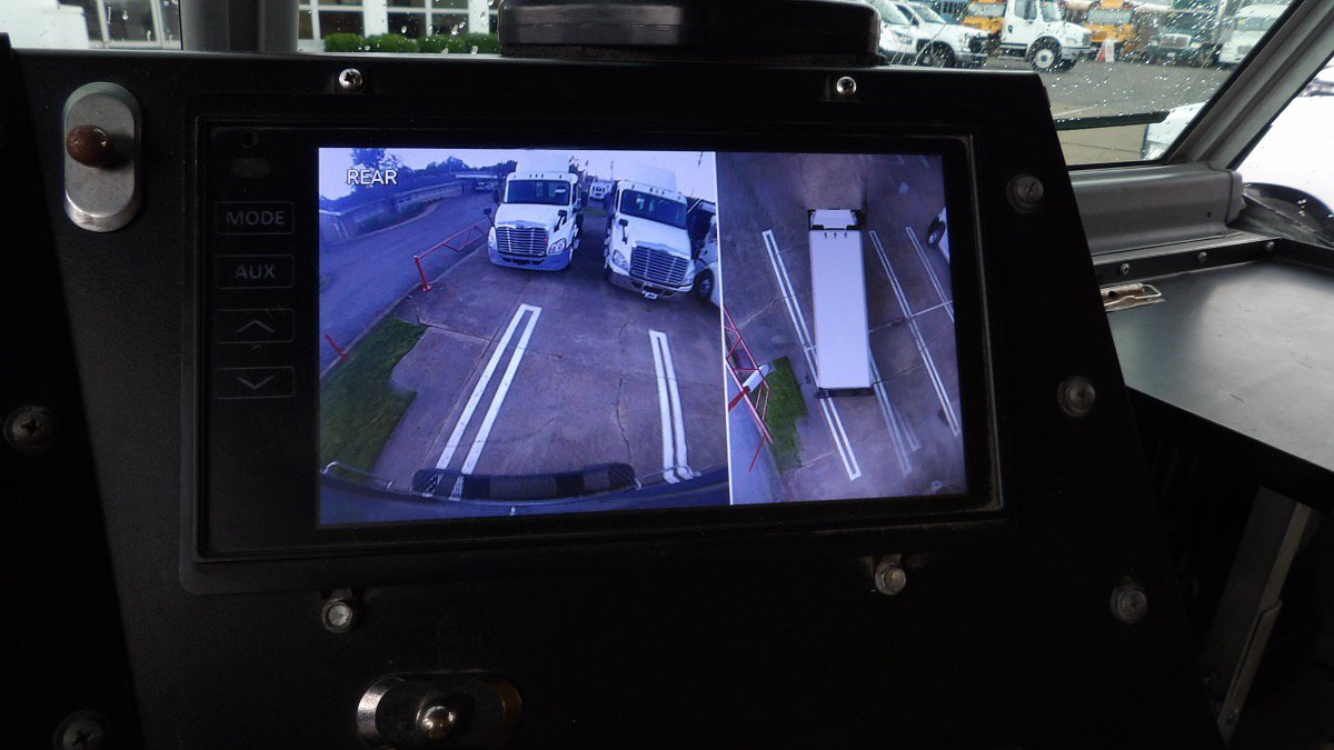 Used 2019 Ford E-450 and Econoline 450 Super Duty RWD image 12