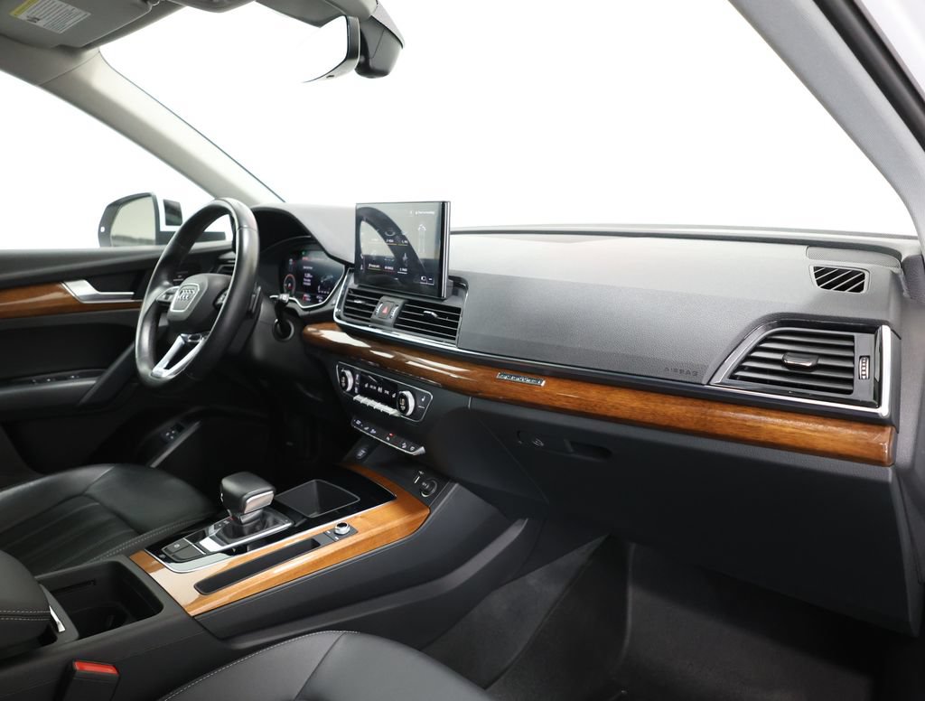 Used 2021 Audi Q5 e Premium w/ Convenience Package AWD/4WD image 23