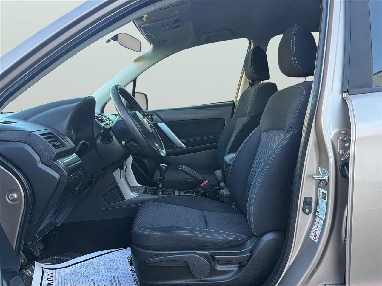 Used 2015 Subaru Forester 2.5i AWD/4WD image 10