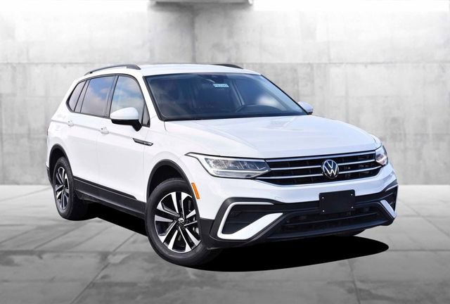 Certified 2024 Volkswagen Tiguan S image 2