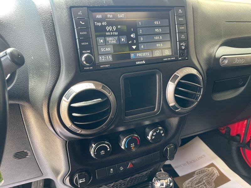 Used 2015 Jeep Wrangler Sport AWD/4WD image 26