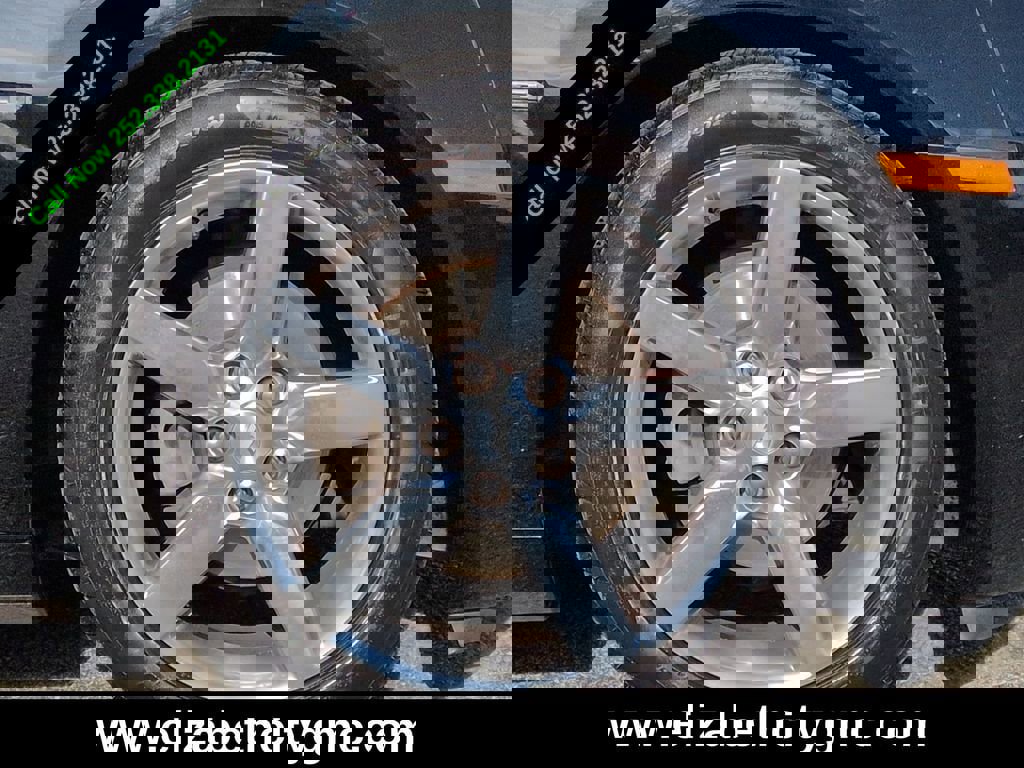 Used 2013 Chevrolet Camaro LT image 12