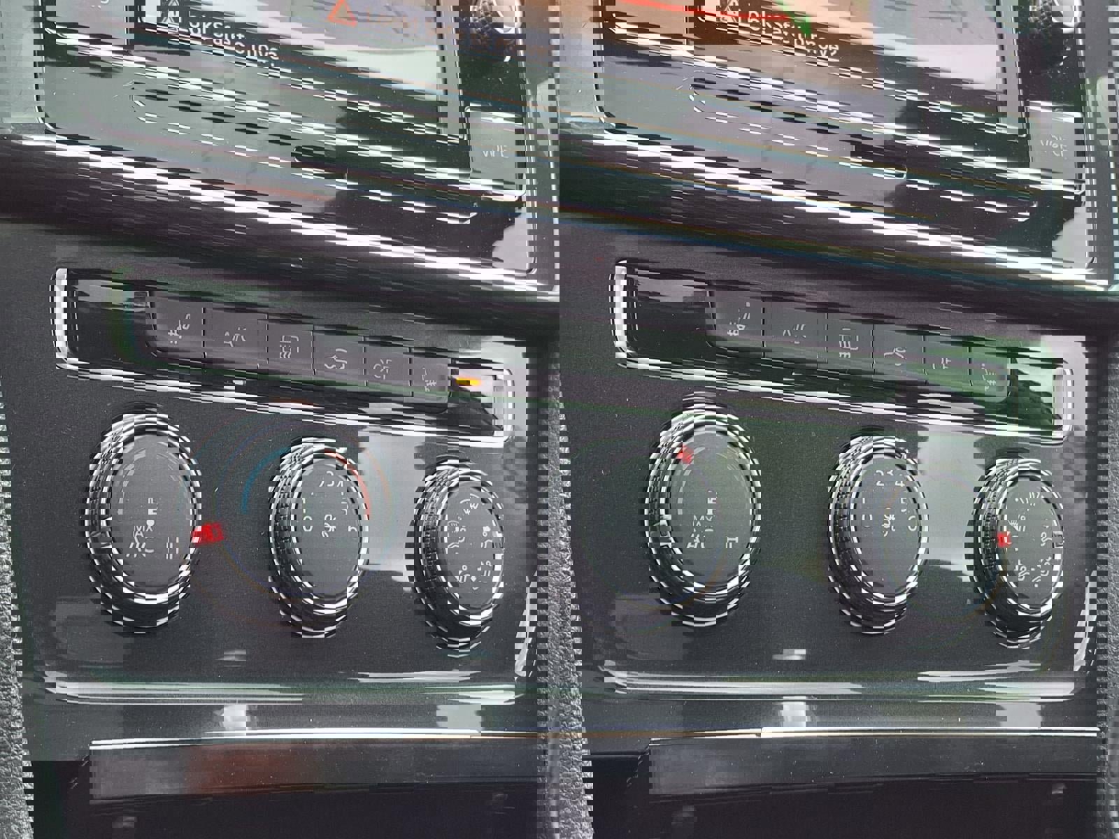 Used 2020 Volkswagen Golf 4-Door image 5