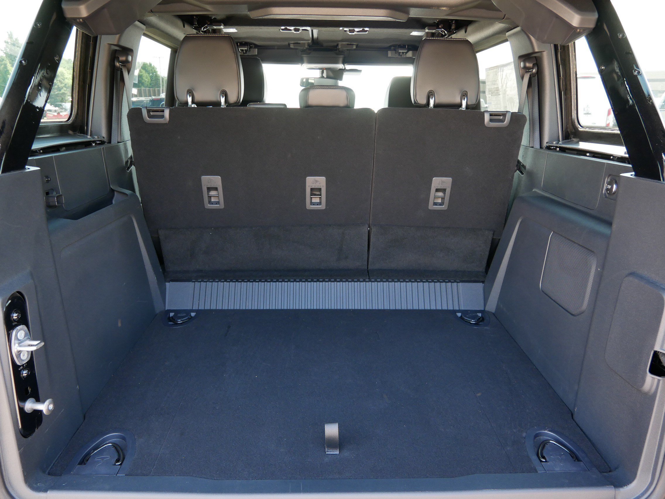 Used 2026 Ford Bronco Outer Banks AWD/4WD image 18