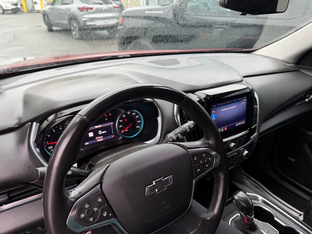 Used 2021 Chevrolet Traverse RS AWD/4WD image 22