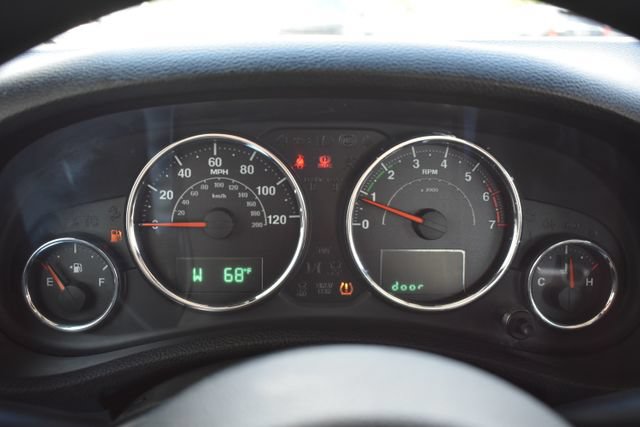Used 2016 Jeep Wrangler Sport AWD/4WD image 16
