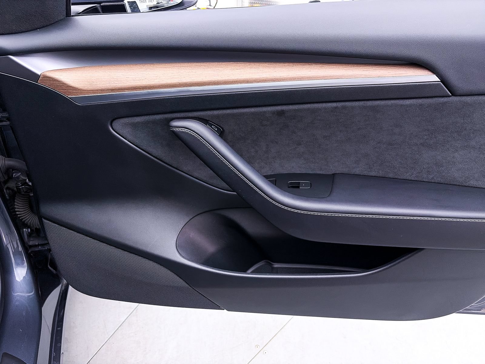 Used 2023 Tesla Model 3 Standard Range RWD image 33