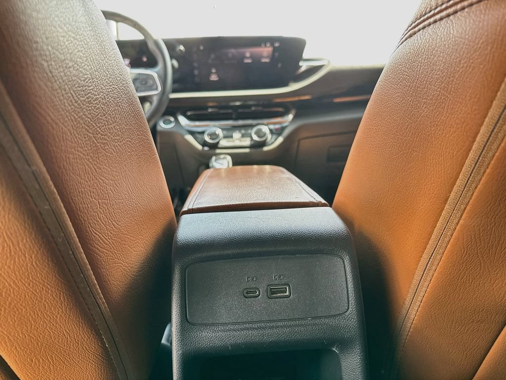 Used 2024 Buick Envista Sport Touring w/ Convenience I Package FWD image 20
