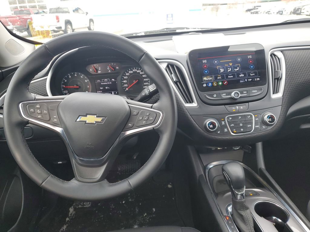 Used 2024 Chevrolet Malibu LT w/ Sport Edition image 26