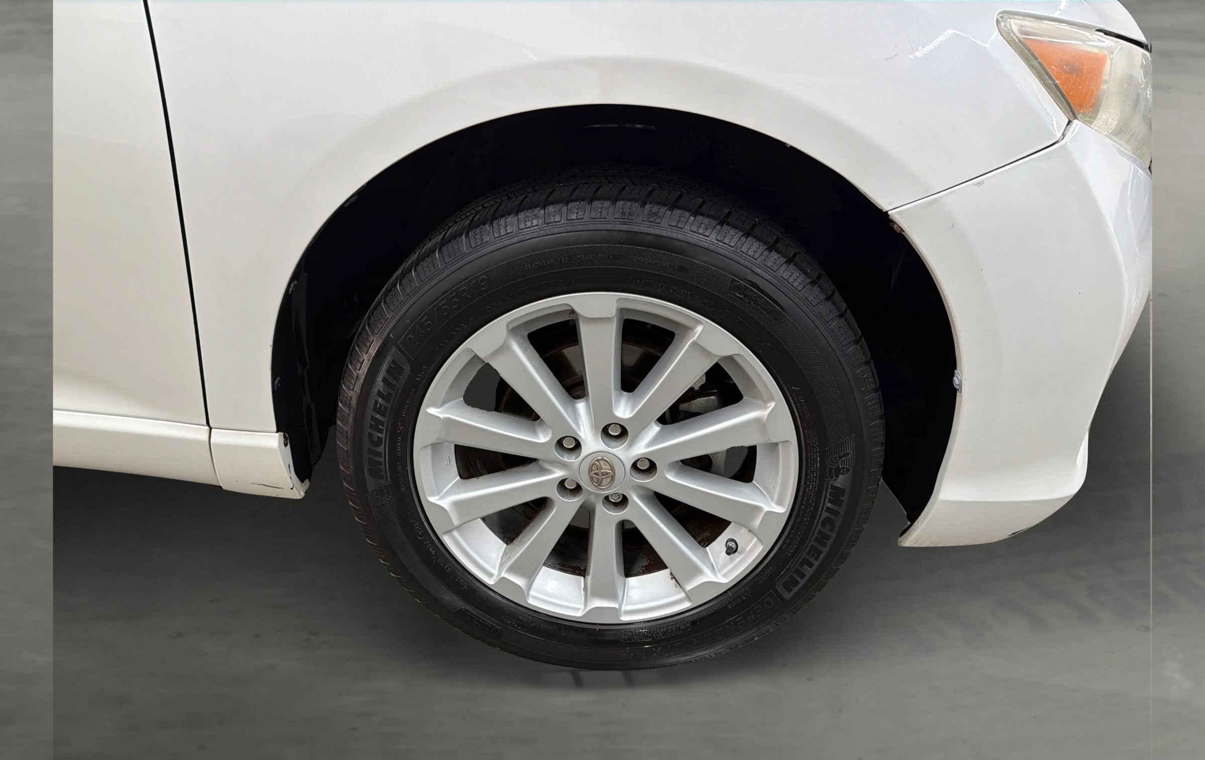 Used 2011 Toyota Venza FWD image 39
