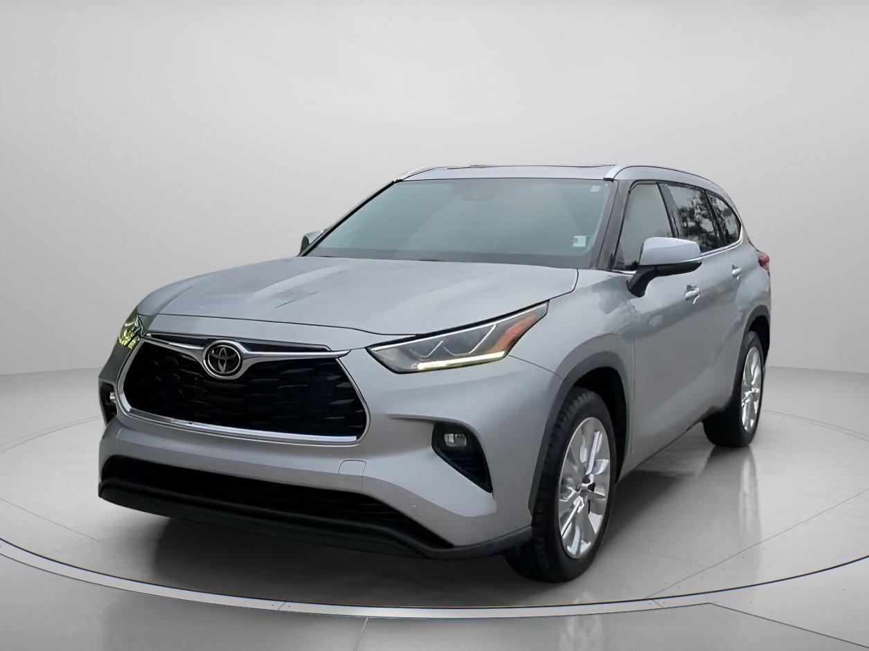 Used 2022 Toyota Highlander Limited image 8