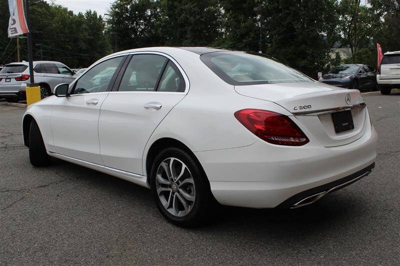 Used 2015 Mercedes-Benz C 300 4MATIC Sedan image 3