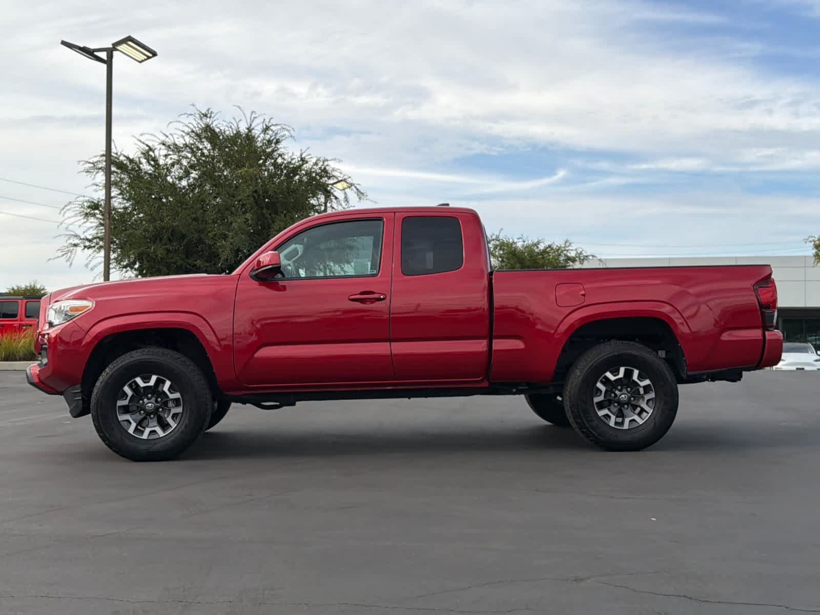 Used 2019 Toyota Tacoma SR w/ SR Convenience Package RWD image 9
