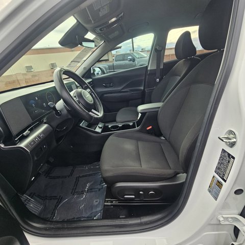 Used 2025 Hyundai Kona SEL image 11