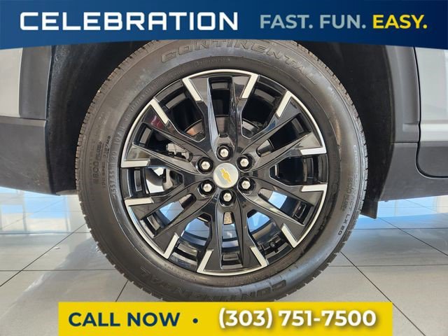 Certified 2025 Chevrolet Traverse LT w/ Sun and Wheel Package image 14