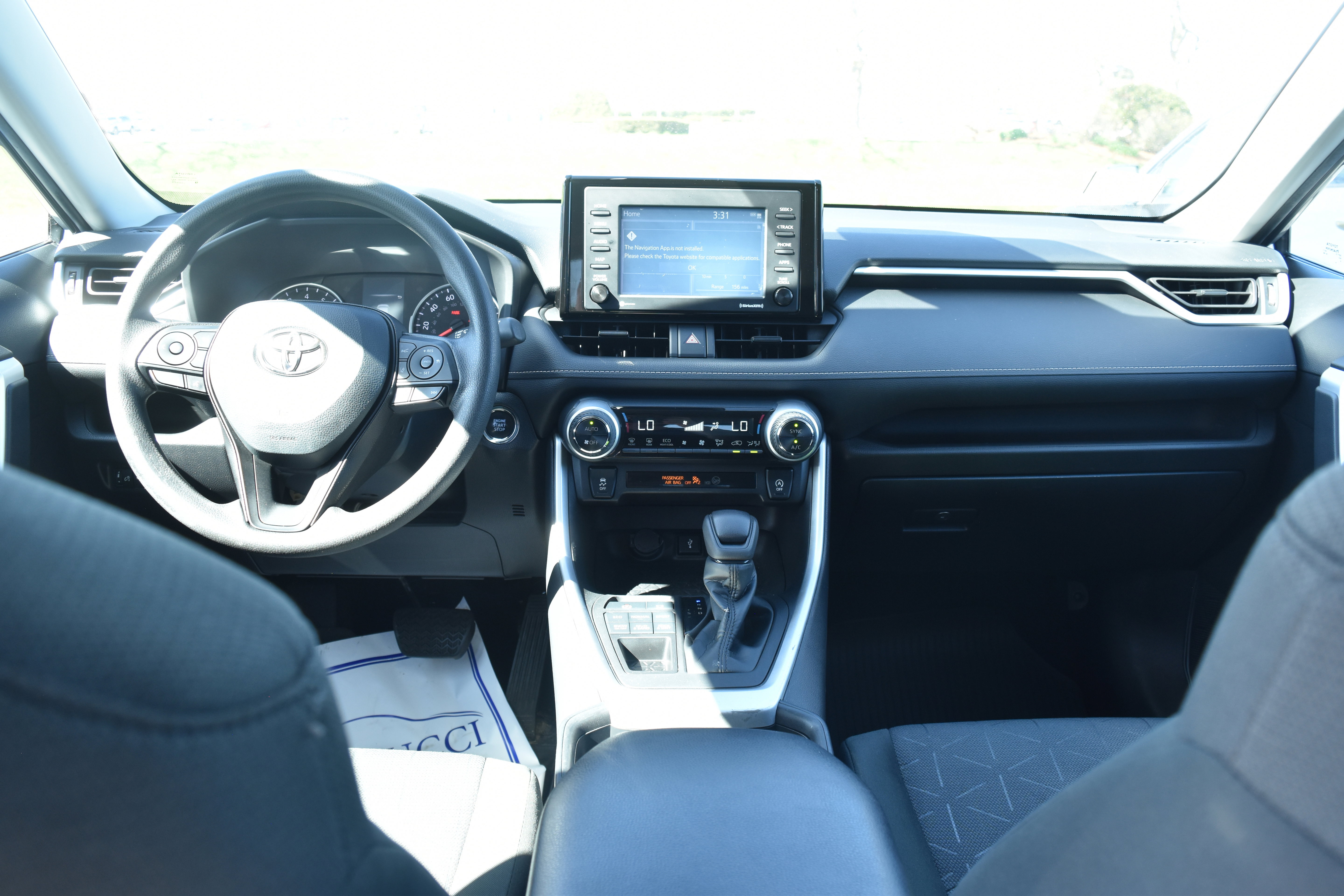 Used 2022 Toyota RAV4 XLE AWD/4WD image 28