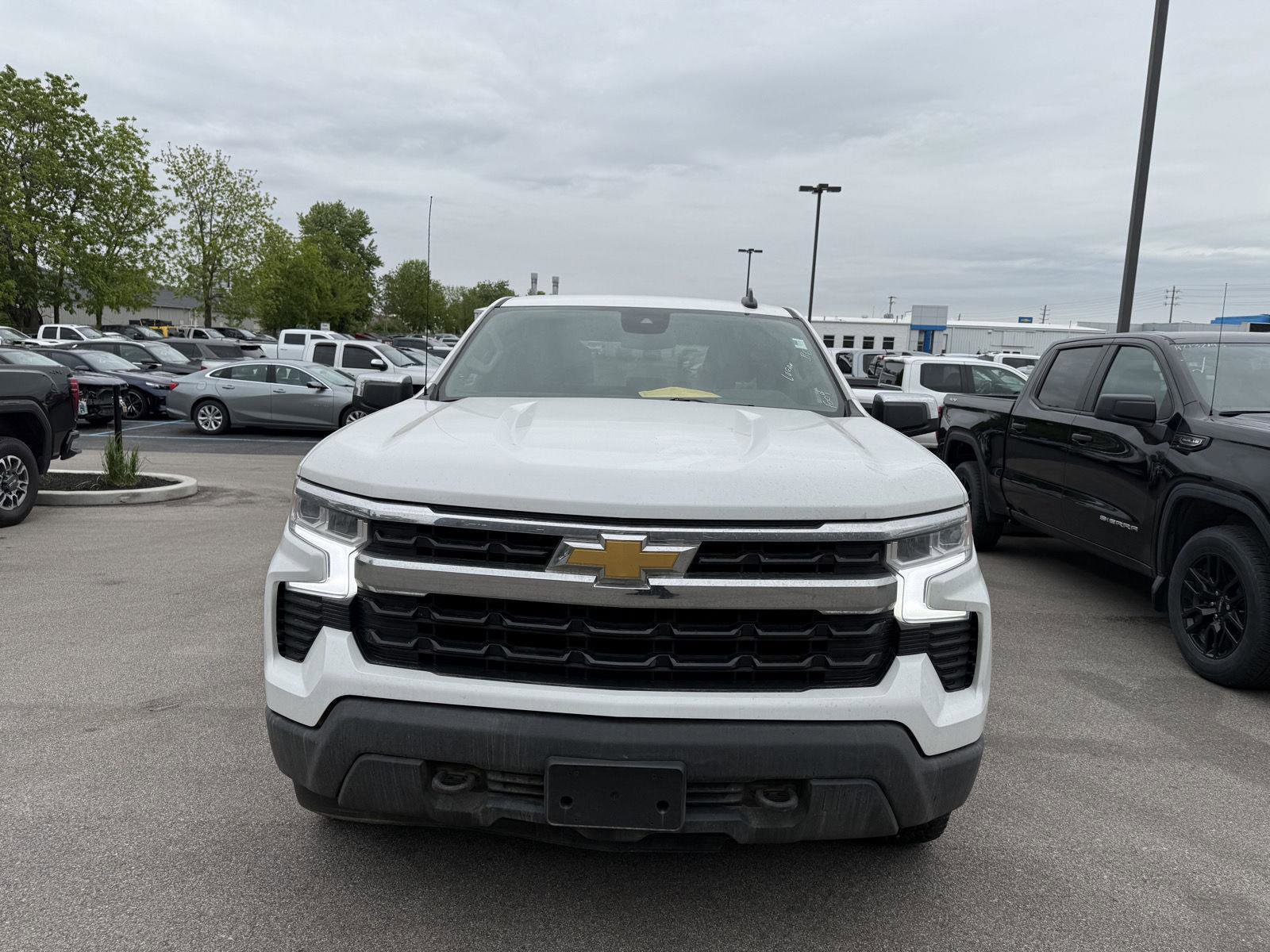 Used 2024 Chevrolet Silverado 1500 LT w/ Work Truck Package AWD/4WD image 8