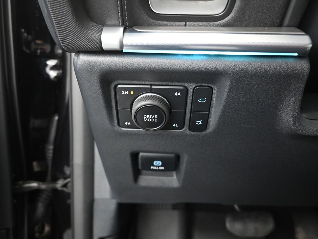 Certified 2025 Ford Expedition Max Platinum image 14