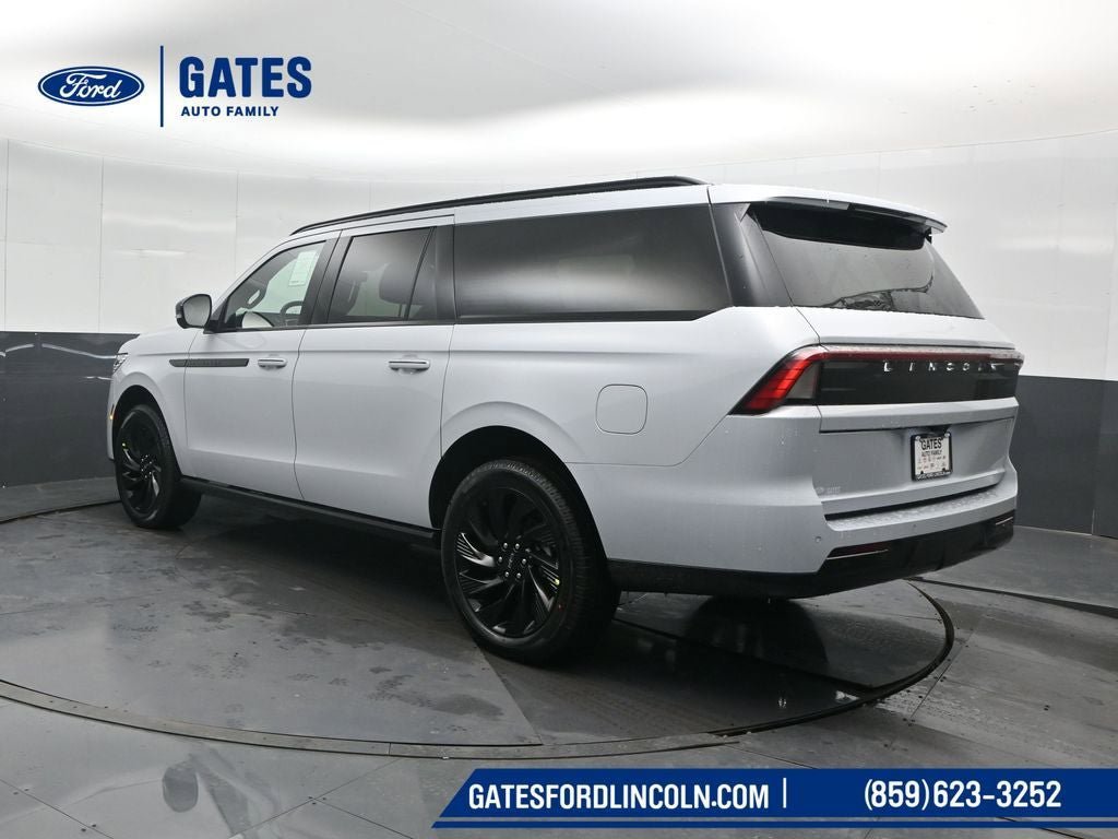 New 2026 Lincoln Navigator L Reserve w/ Jet Appearance Package image 8