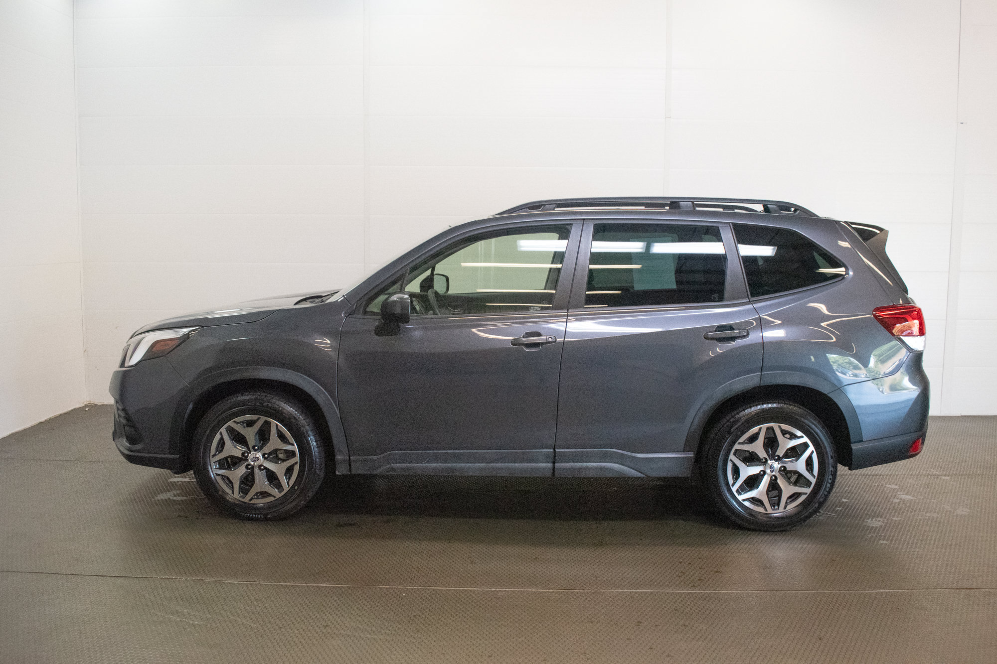 Certified 2024 Subaru Forester Premium AWD/4WD image 7