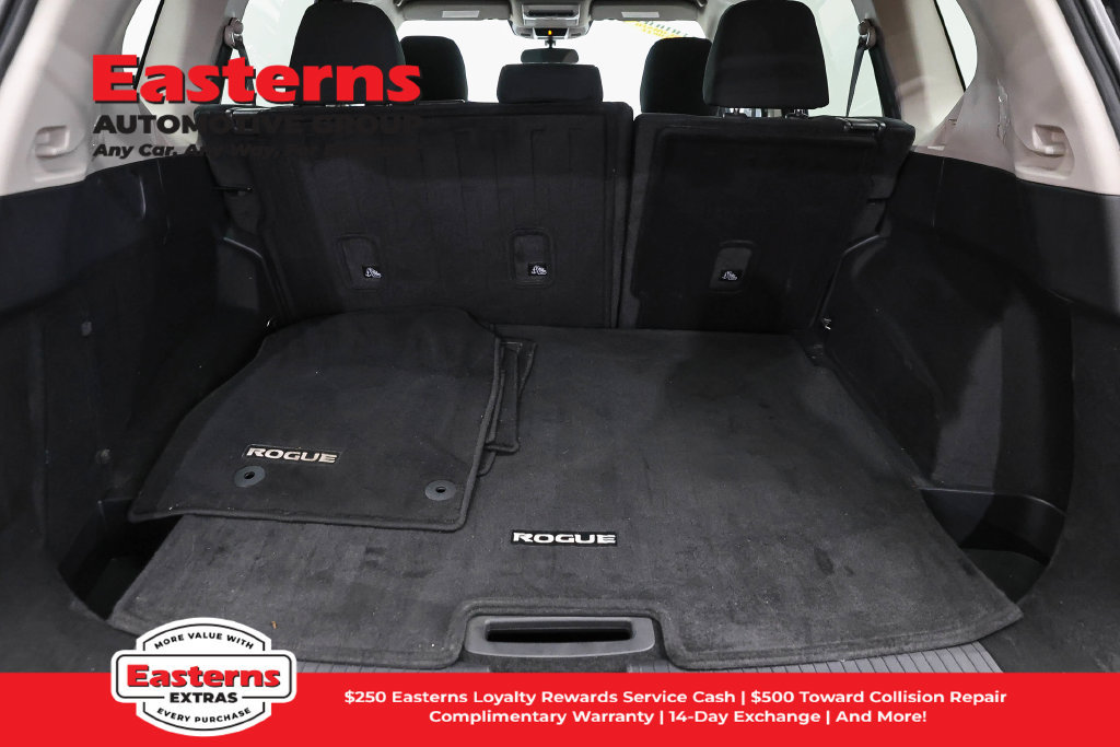 Used 2023 Nissan Rogue S AWD/4WD image 10