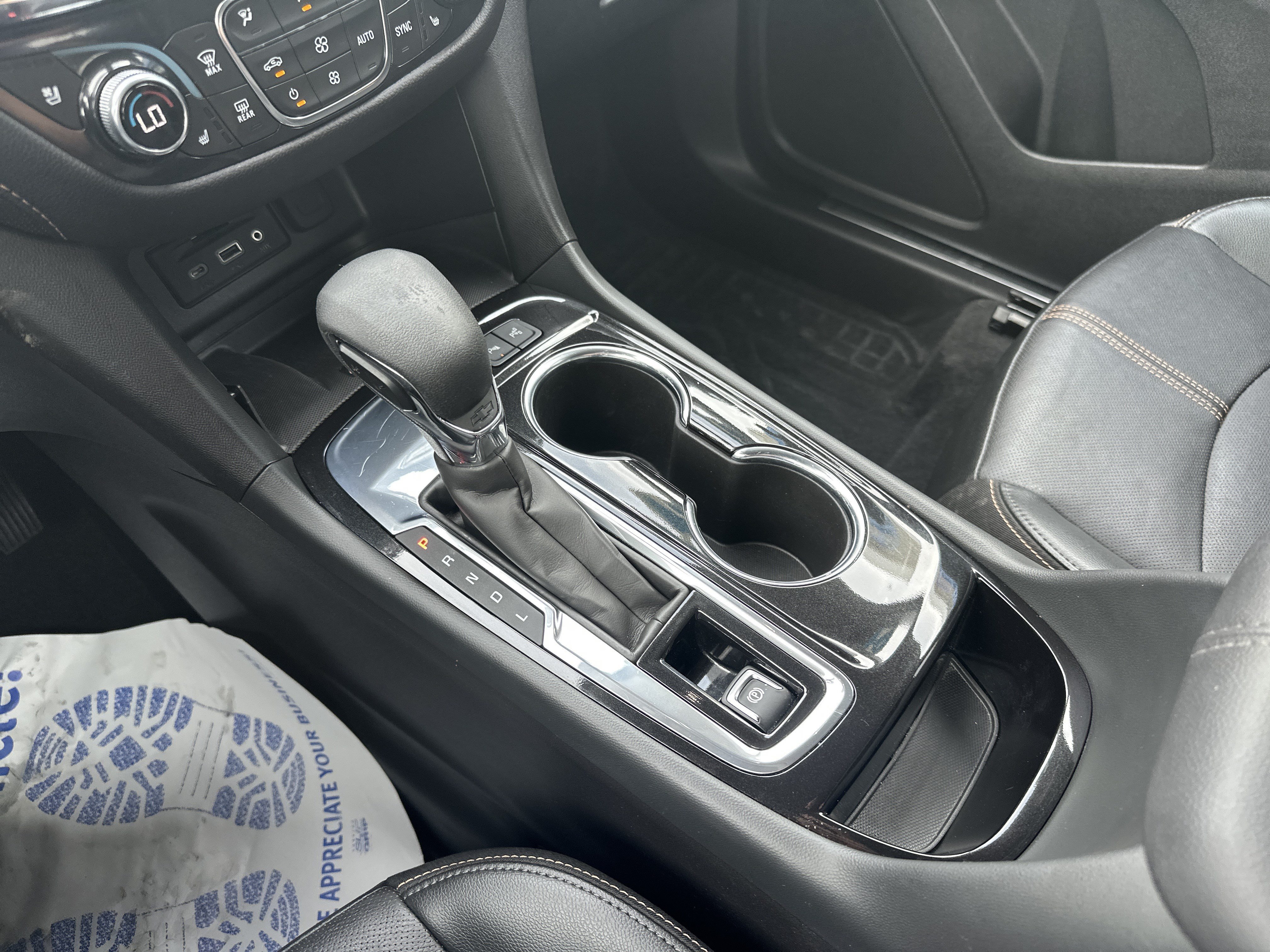 Used 2024 Chevrolet Equinox Premier FWD image 15