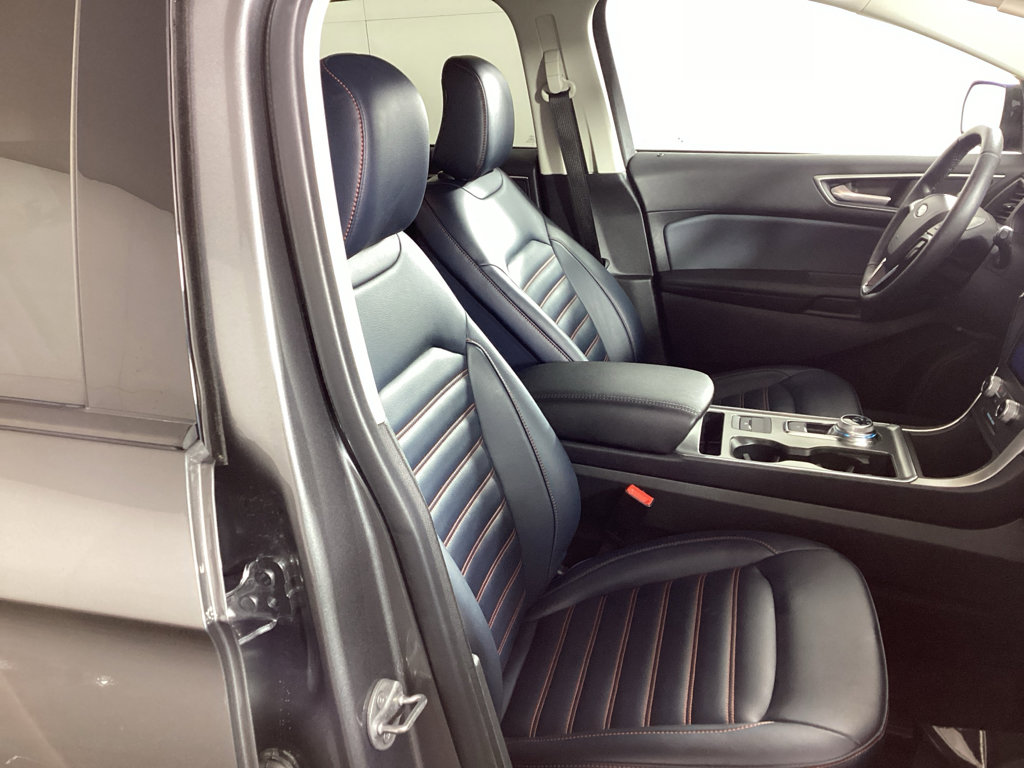 Used 2023 Ford Edge SEL w/ Sport Appearance Package image 8