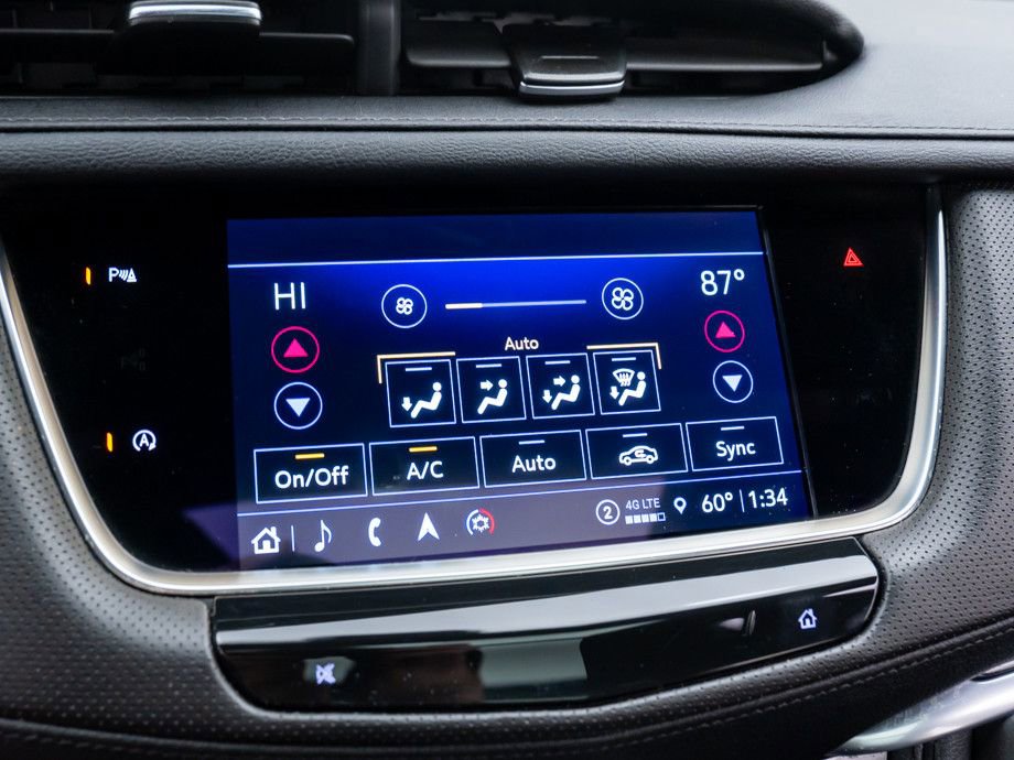 Certified 2024 Cadillac XT5 Premium Luxury w/ LPO, Floor Liner Package image 28