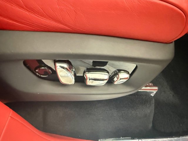 Used 2019 Rolls-Royce Cullinan AWD/4WD image 25