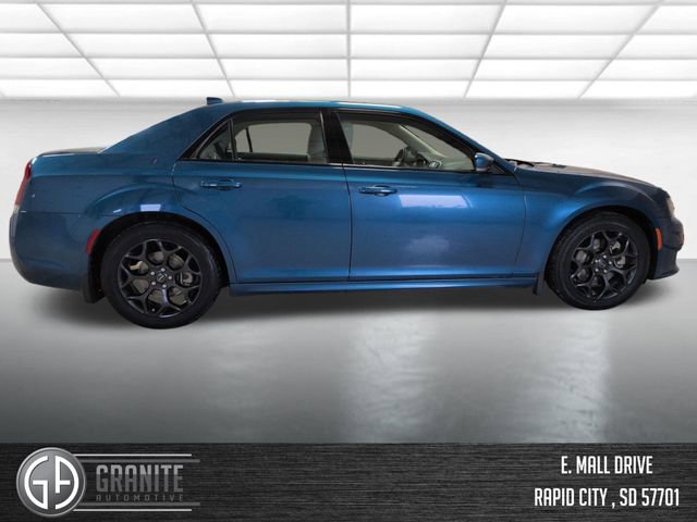 Used 2023 Chrysler 300 Touring L w/ Comfort Group image 6
