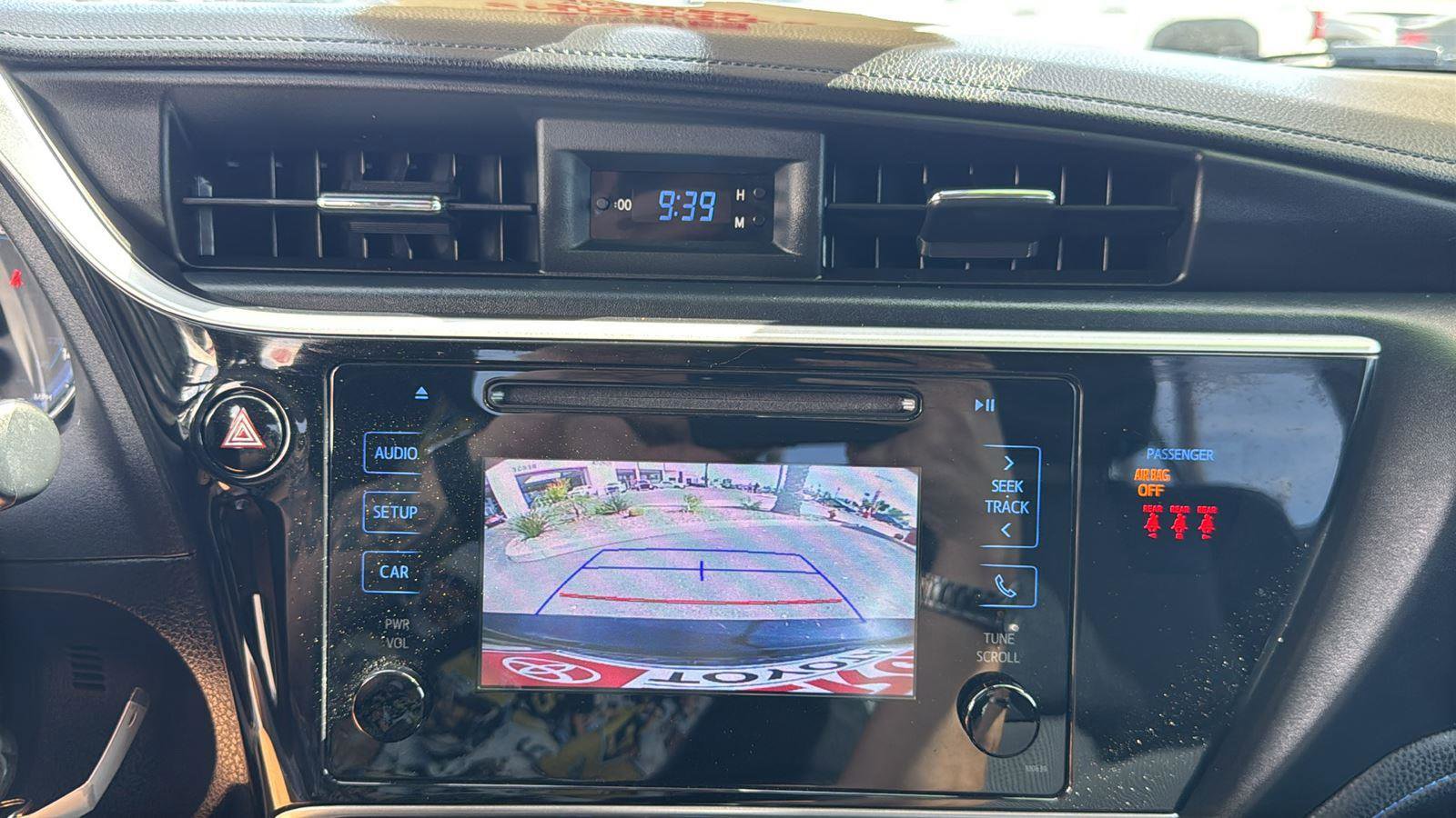 Used 2019 Toyota Corolla SE w/ Carpet Mat Package (TMS) FWD image 20